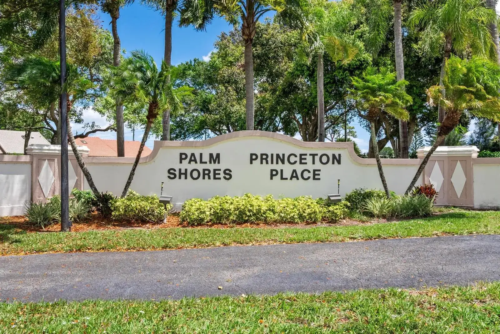 8521 Leeway Lane, Boynton Beach FL 33436 photo 2