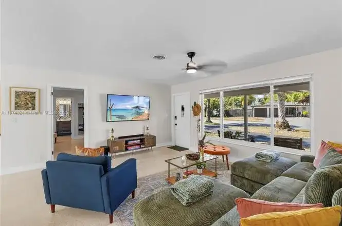 1116 SE 13th Court, Deerfield Beach FL 33441 photo 4