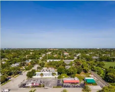 901 S Andrews Avenue, Fort Lauderdale FL 33316 photo 4
