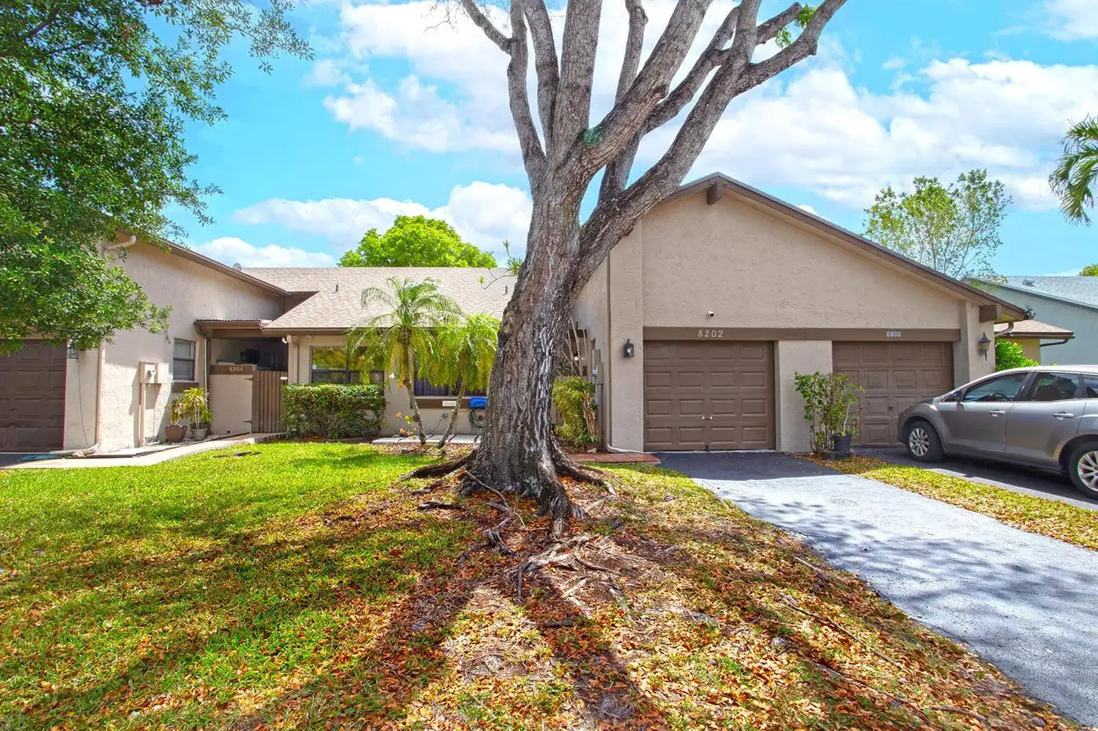 8202 NW 100th Drive, Tamarac FL 33321 photo 2