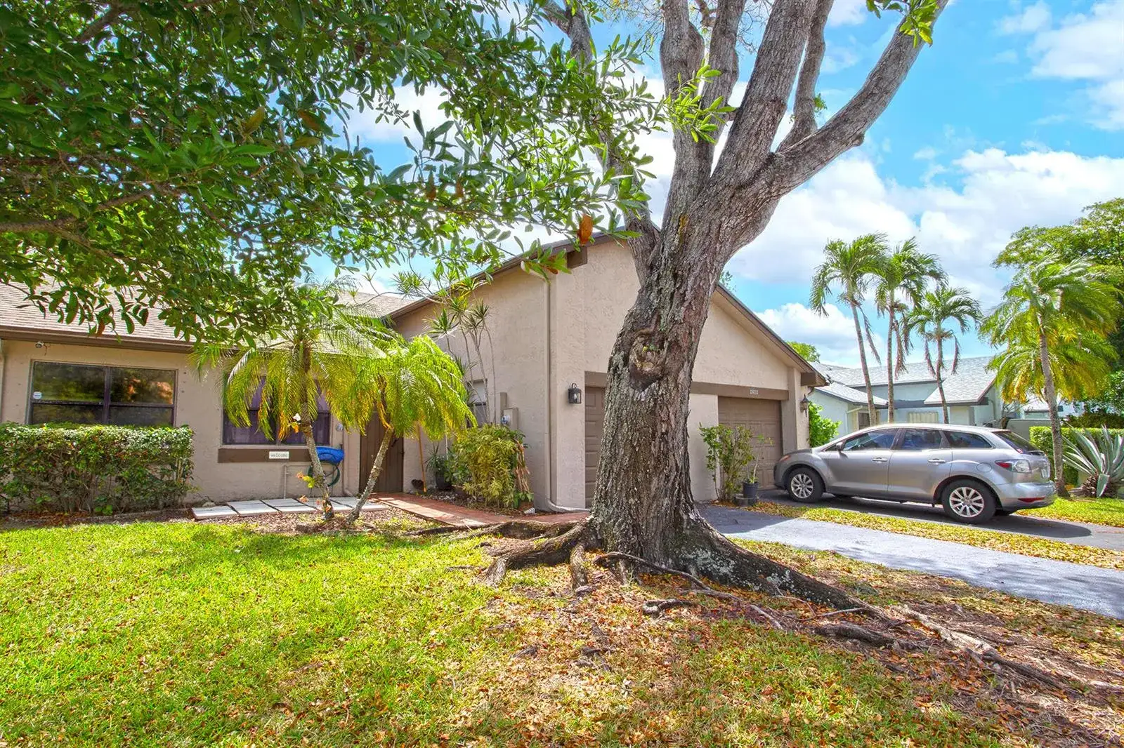 8202 NW 100th Drive, Tamarac FL 33321 photo 3