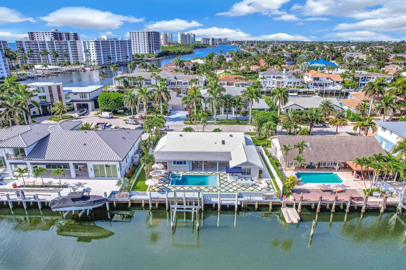 885 Nafa Drive, Boca Raton FL 33487 photo 2