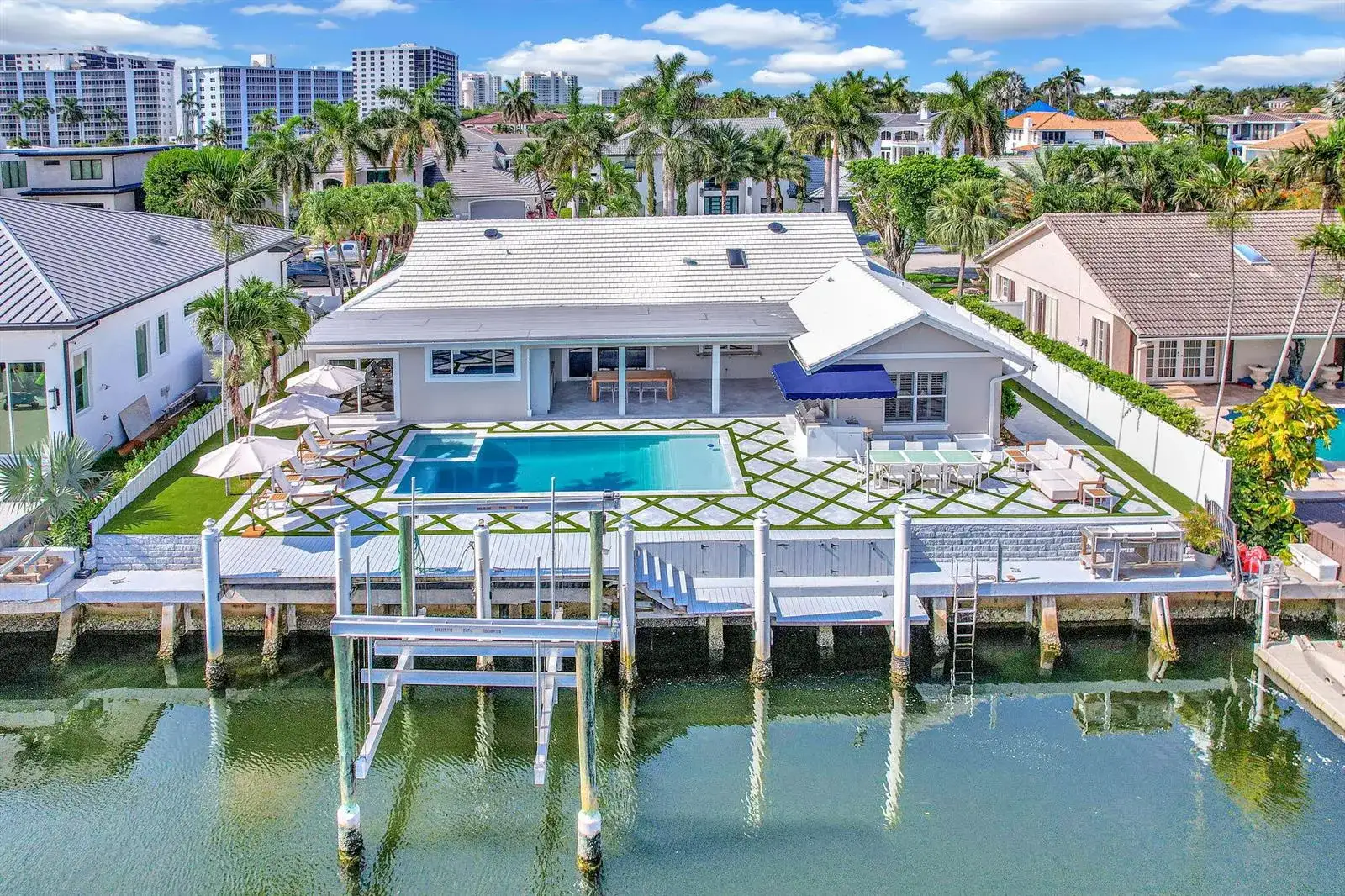 885 Nafa Drive, Boca Raton FL 33487 photo 3