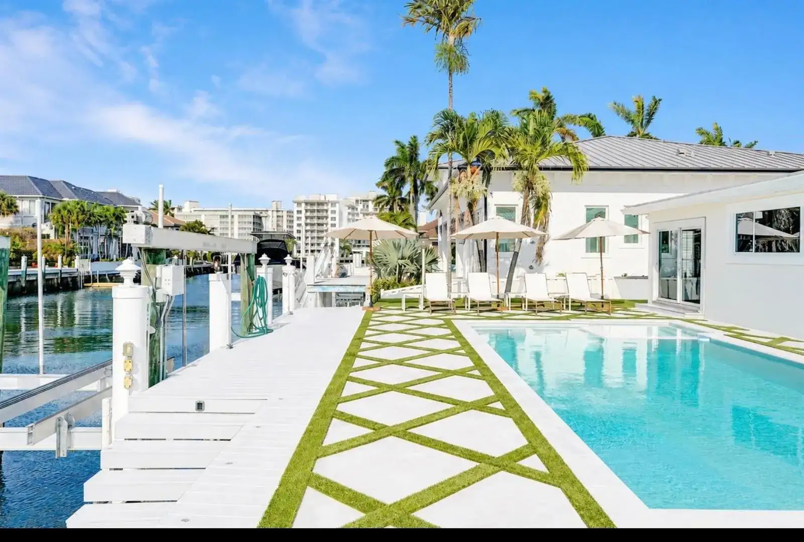 885 Nafa Drive, Boca Raton FL 33487 photo 5