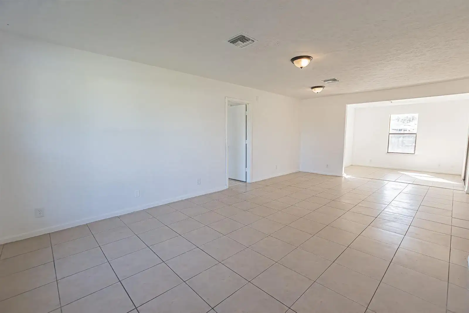 993 SW Cecil Lane, Port St. Lucie FL 34953 photo 4