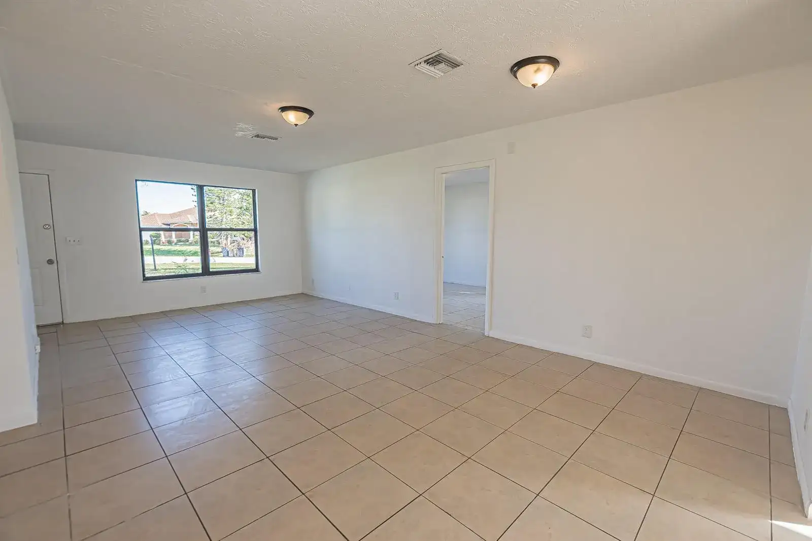 993 SW Cecil Lane, Port St. Lucie FL 34953 photo 5