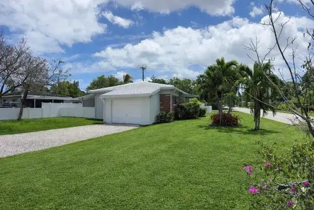 1107 S 15th Avenue, Hollywood FL 33020 photo 2