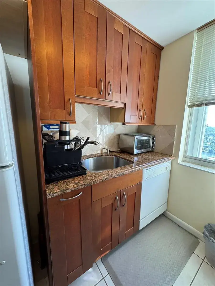 111 Briny Avenue # 11, Pompano Beach FL 33062 photo 4