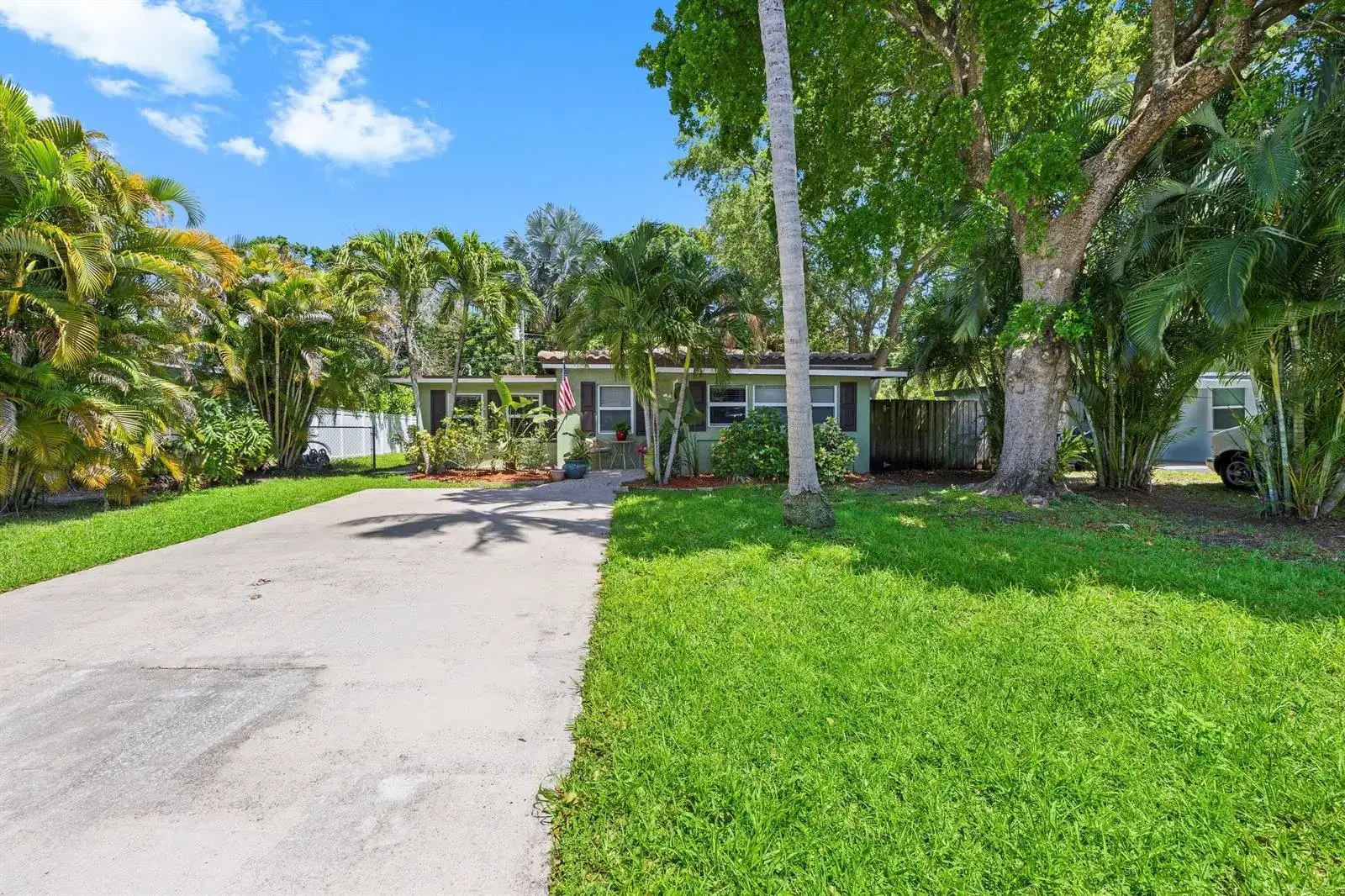 2660 SW 12th Terrace, Fort Lauderdale FL 33315 photo 3