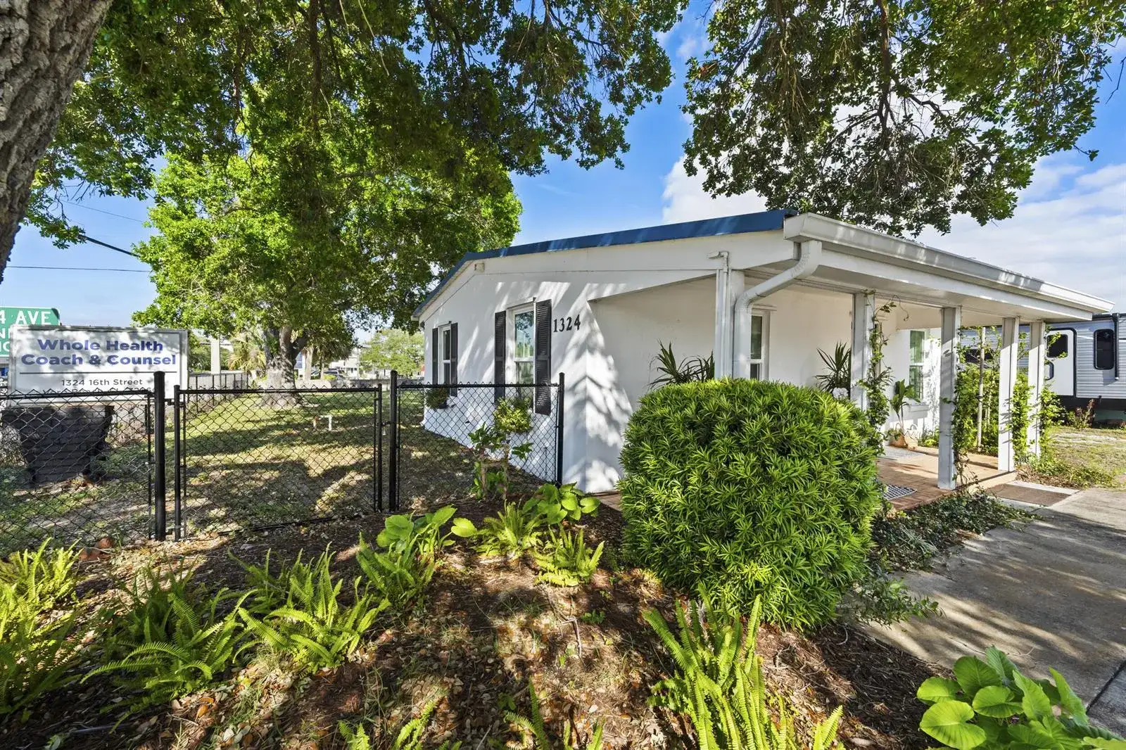 1324 16th Street, Vero Beach FL 32960 photo 3