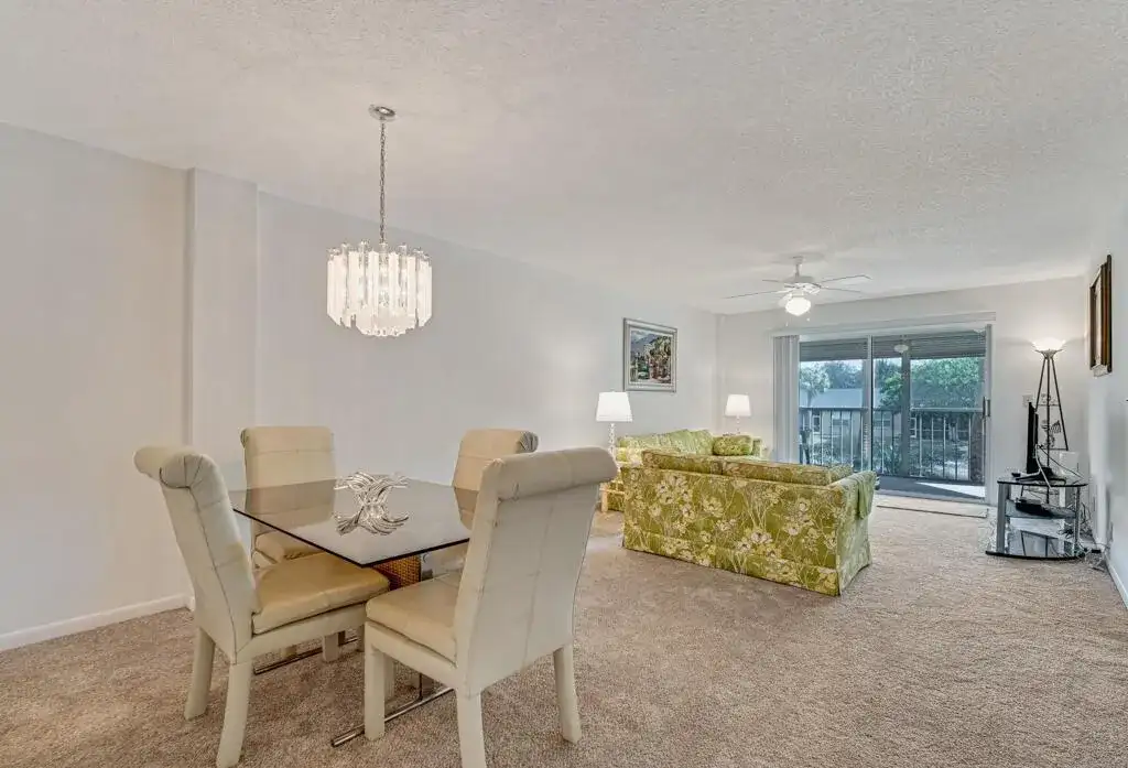 3146 Via Poinciana # 203, Lake Worth FL 33467 photo 4