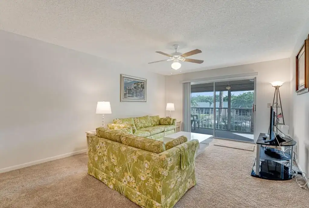 3146 Via Poinciana # 203, Lake Worth FL 33467 photo 5