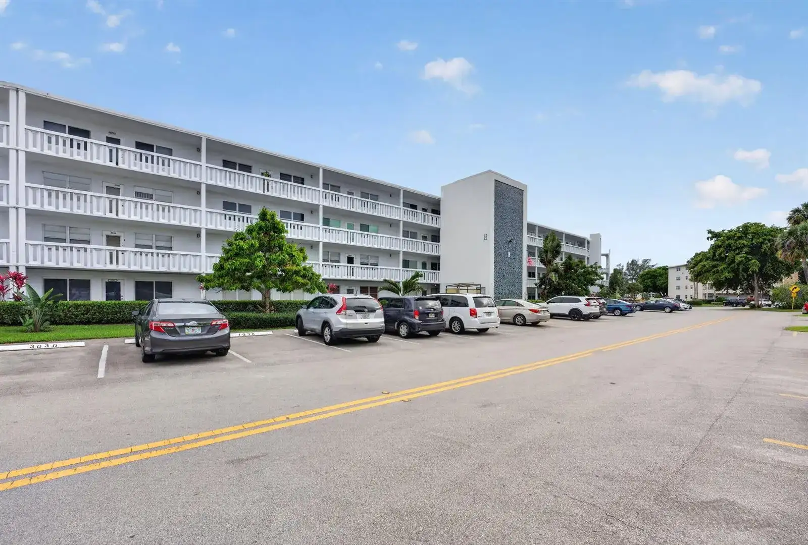 1025 Ventnor # H, Deerfield Beach FL 33442 photo 3