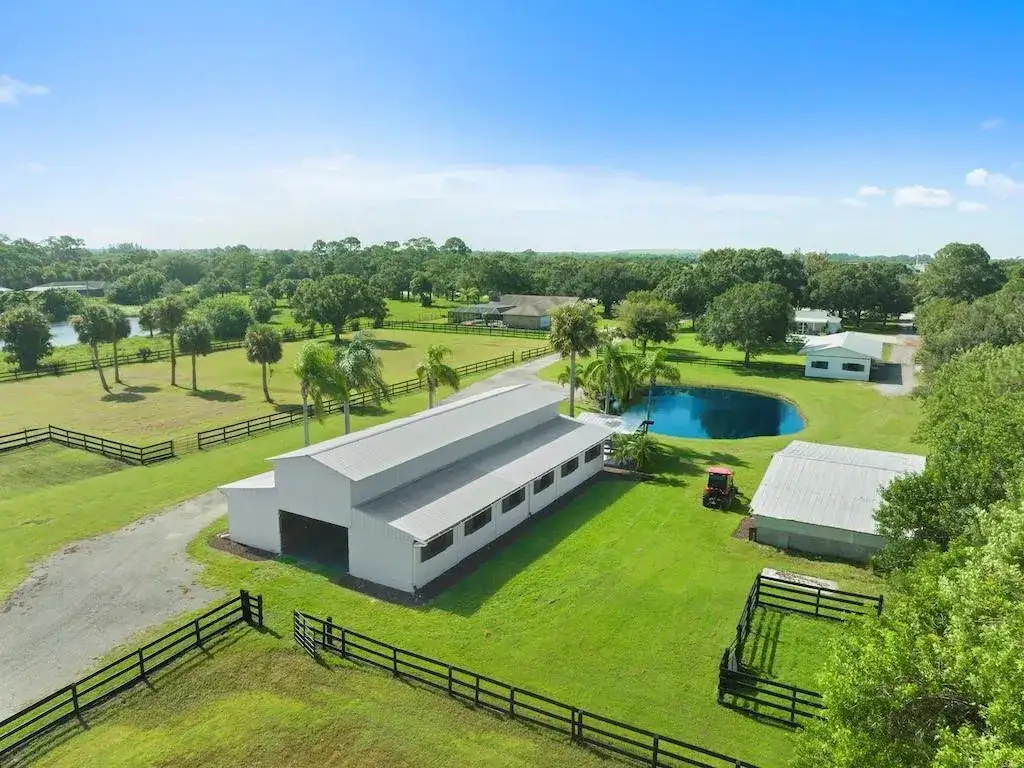8530 8th Street, Vero Beach FL 32968 photo 5