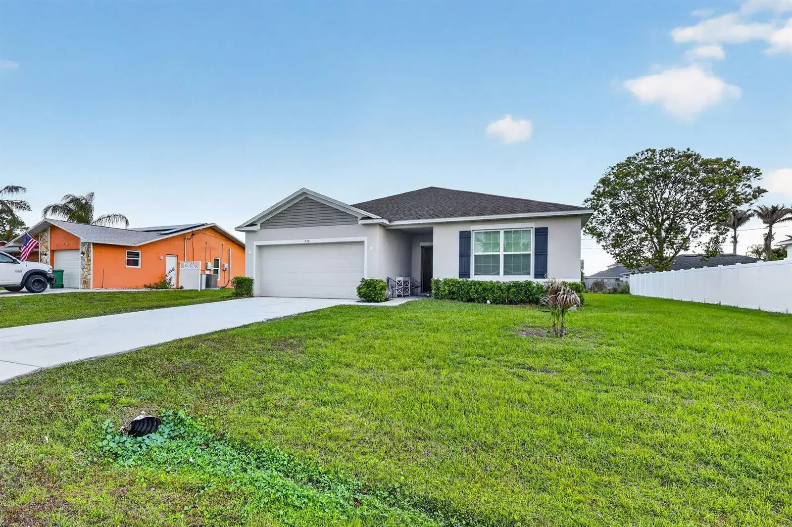 535 SW Butler Avenue, Port St. Lucie FL 34983 photo 2