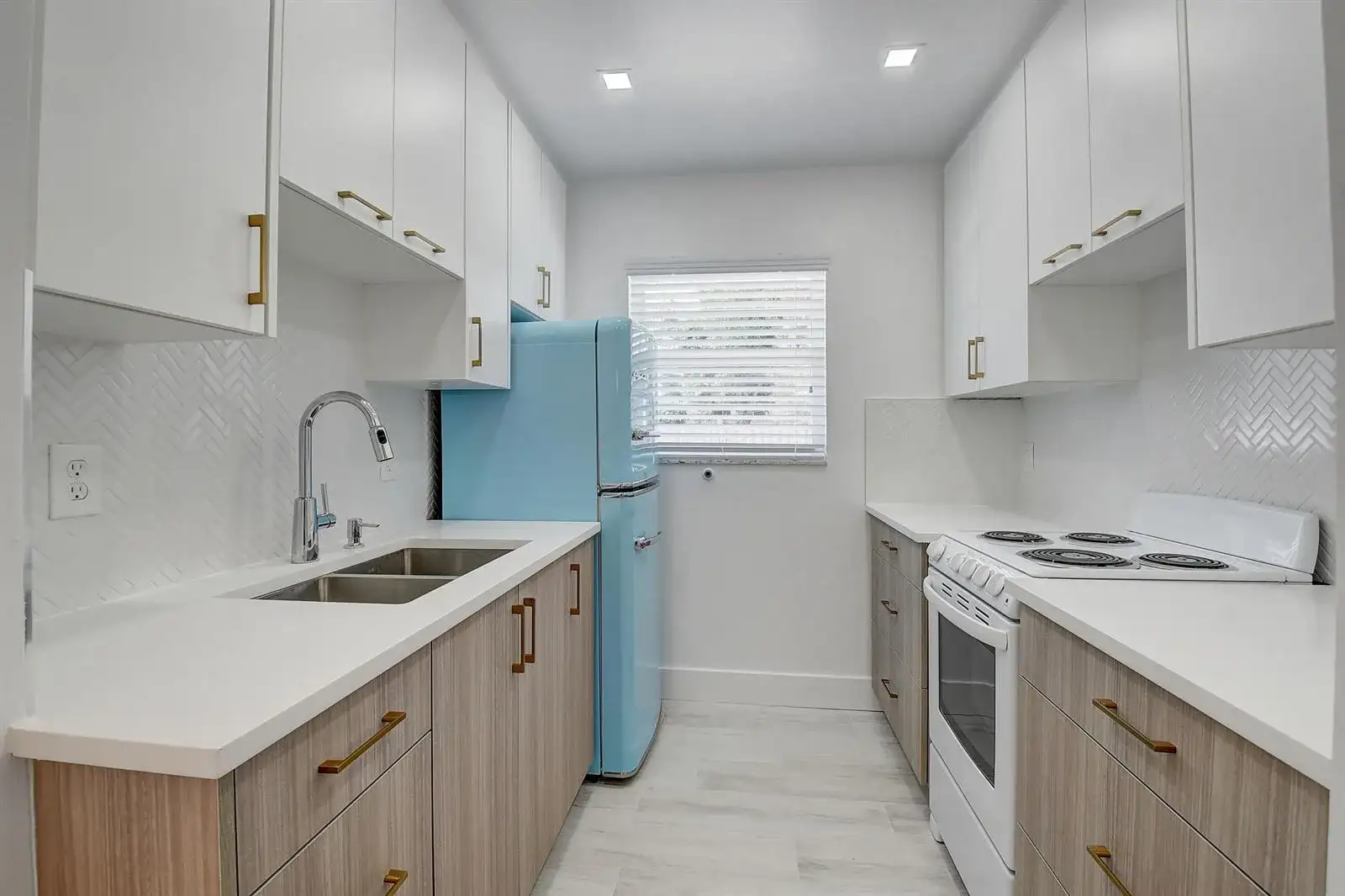 502 N H Street # 4, FL 33460 photo 2