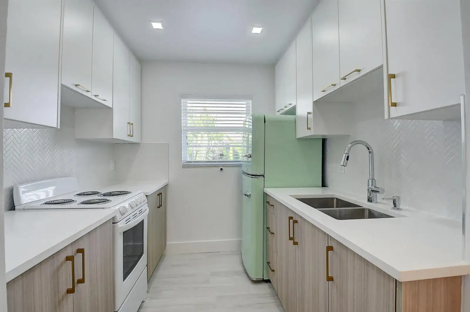 502 N H Street # 4, FL 33460 photo 3