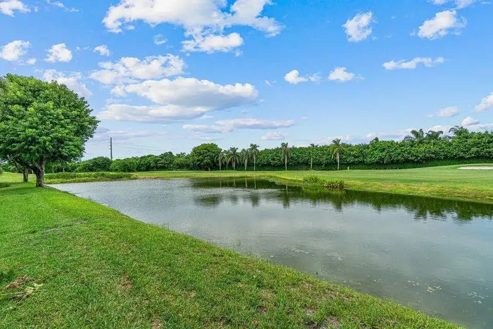 6446 Aspen Glen Circle, Boynton Beach FL 33437 photo 2