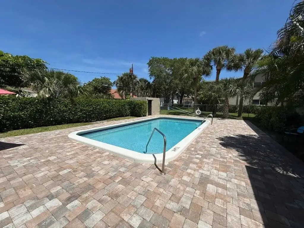 265 SW 7th Street # 4, Boca Raton FL 33432 photo 2