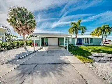 2891 Cussell Drive, FL 33956 photo 4