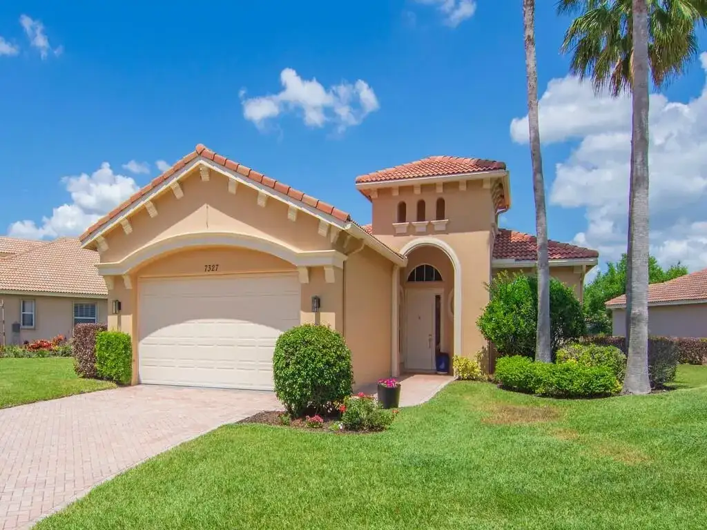 7327 Bob O Link Way, Port St. Lucie FL 34986 photo 3