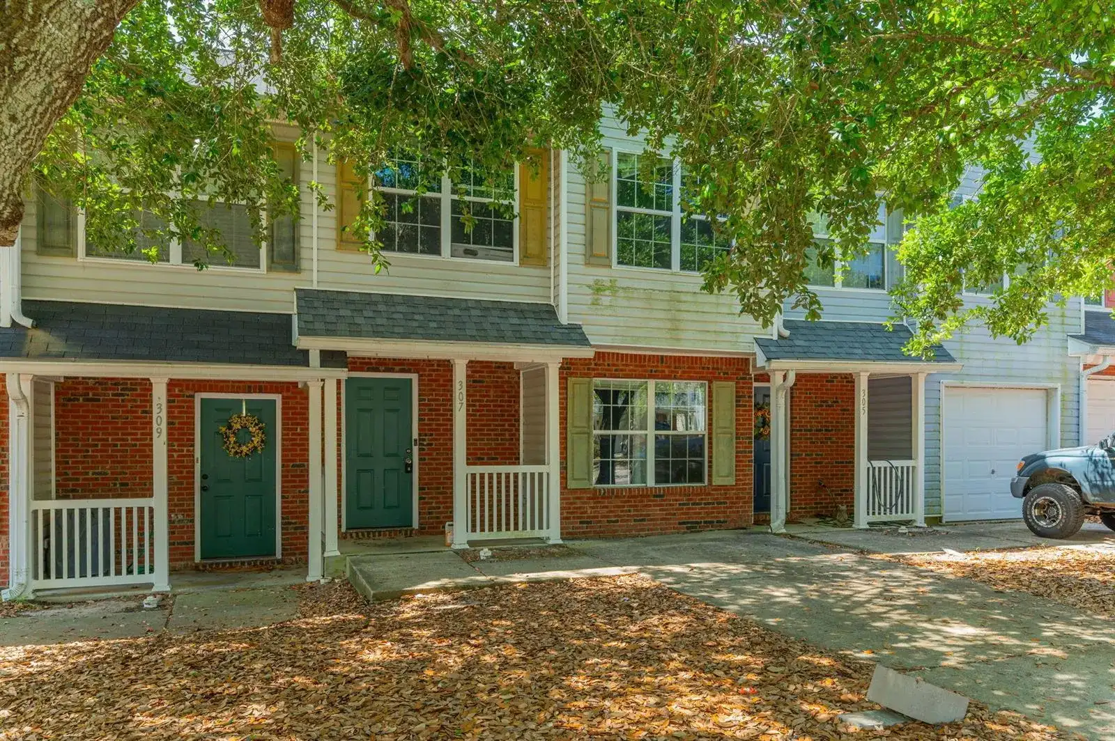307 Crooked Pine Trail, FL 32539 photo 3