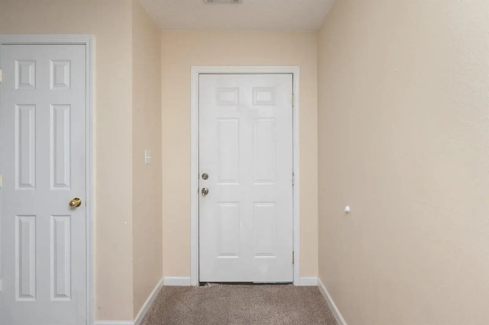 307 Crooked Pine Trail, FL 32539 photo 5