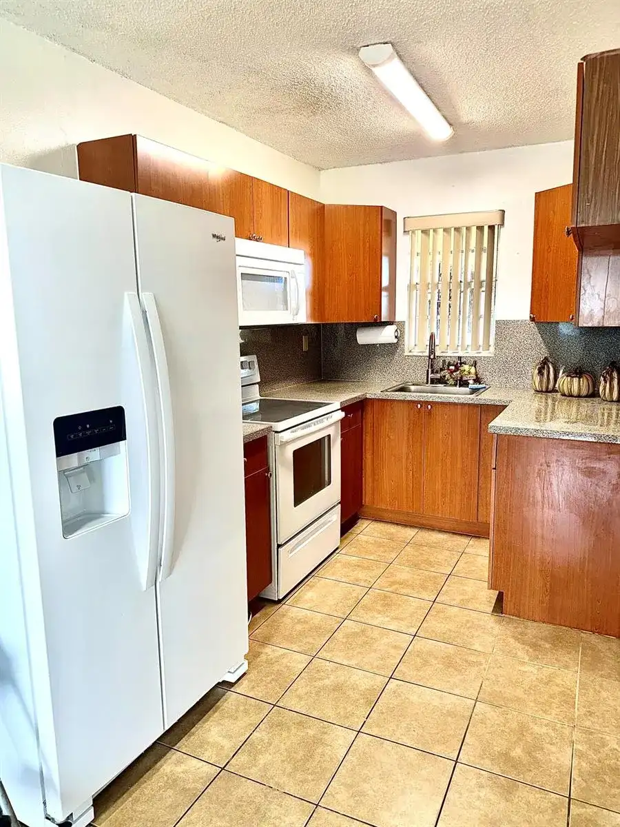 4050 NW 135th Street # 1, Opa-Locka FL 33054 photo 3