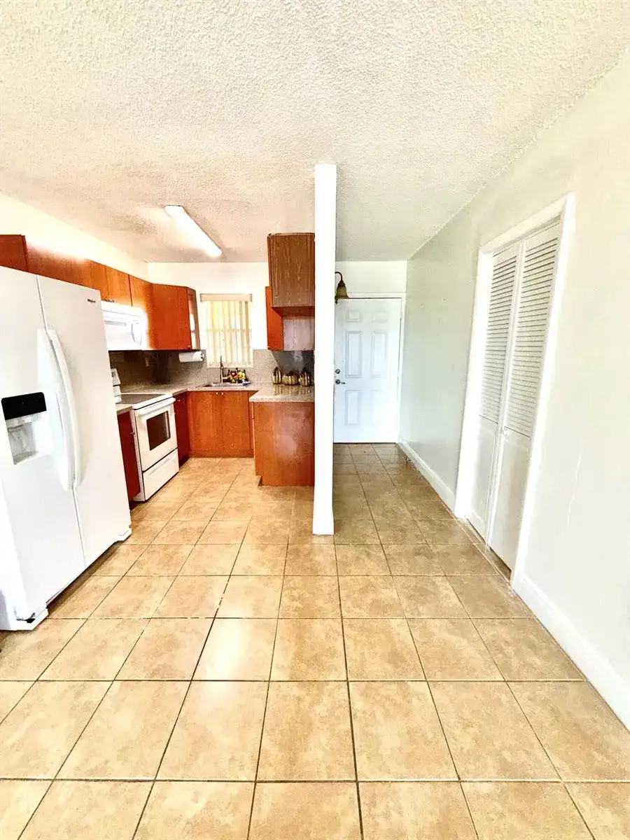 4050 NW 135th Street # 1, Opa-Locka FL 33054 photo 5