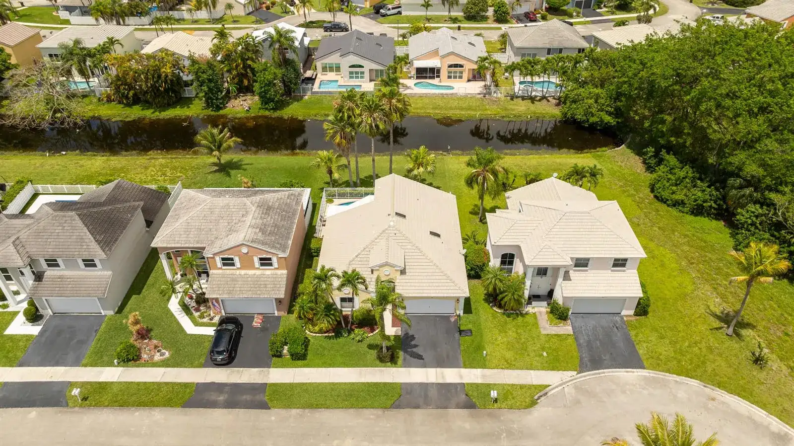 5535 NW 54th Circle, Coconut Creek FL 33073 photo 4