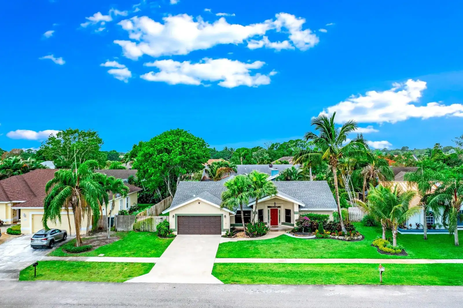 1637 Farmington Circle, Wellington FL 33414 photo 2