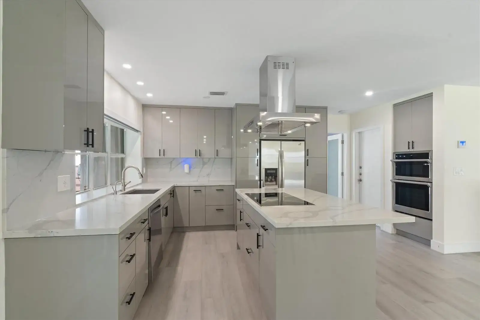 7521 SW 1st Street, Plantation FL 33317 photo 3