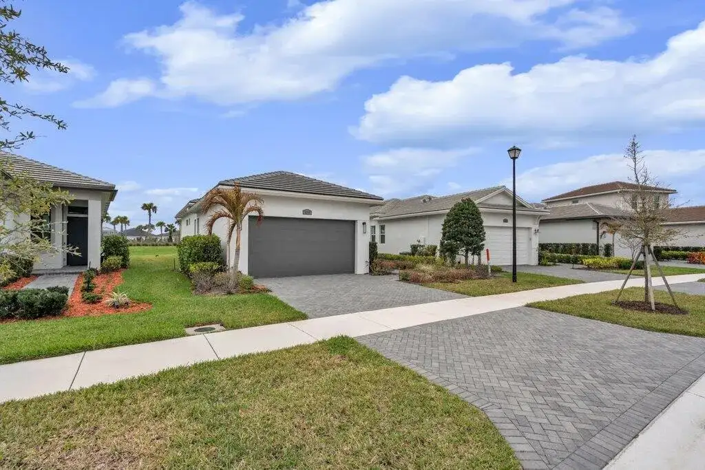 9399 SW Pepoli Way, Port St. Lucie FL 34987 photo 5