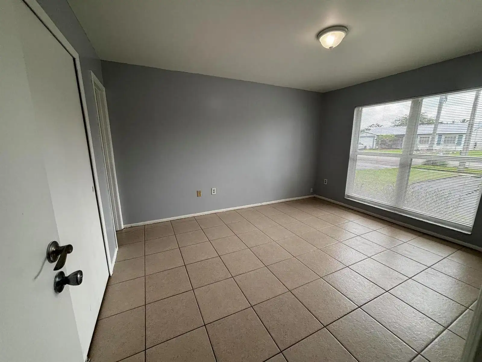 11421 NW 39th Place, Sunrise FL 33323 photo 3