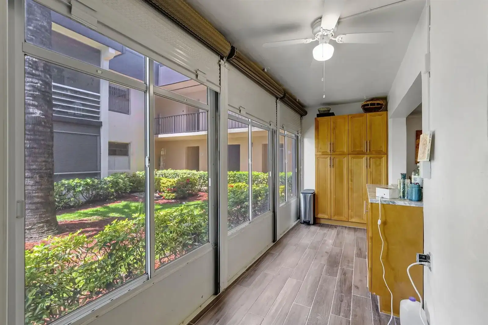66 Capri B, Delray Beach FL 33484 photo 2