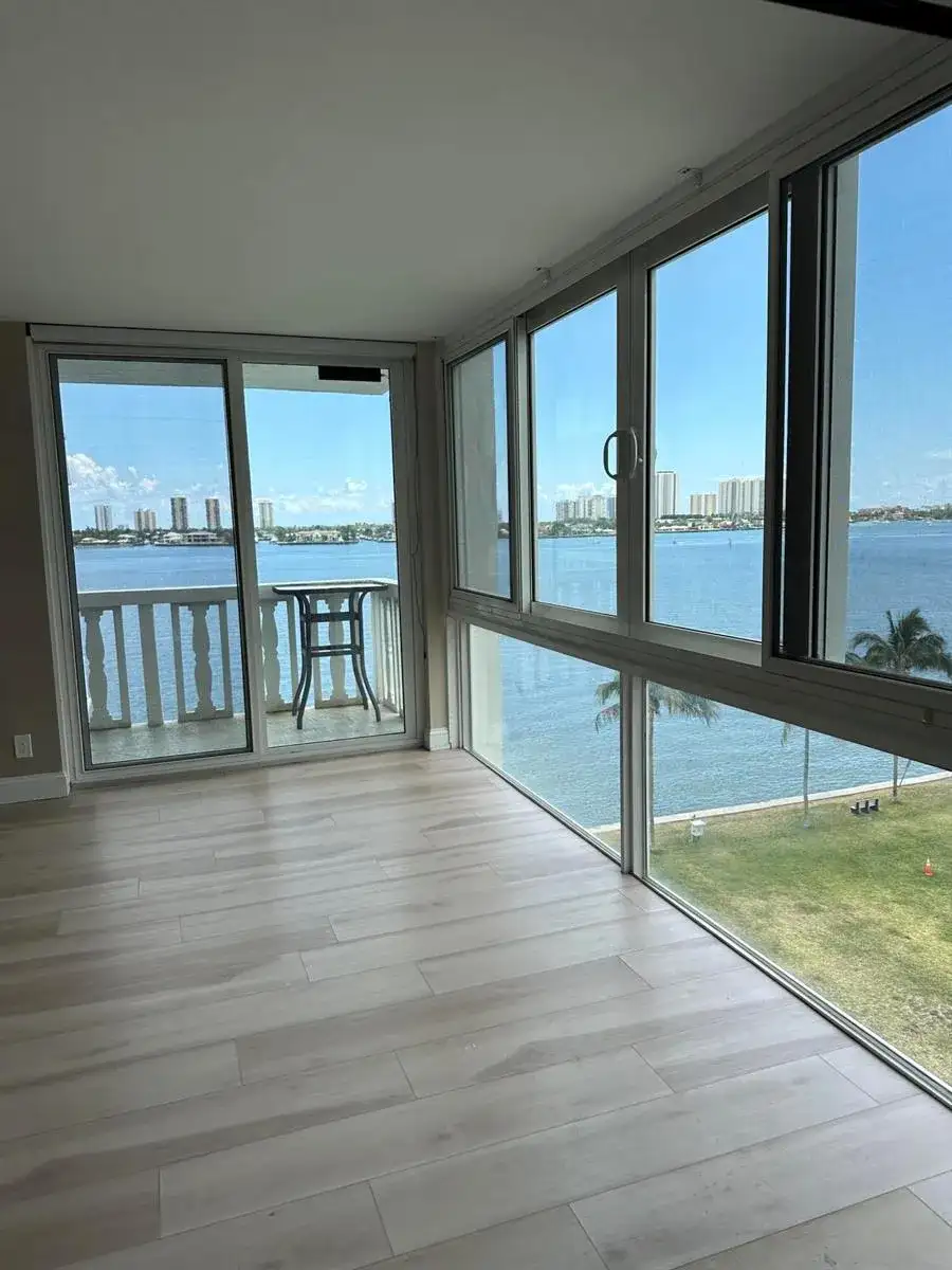 301 Lake Shore Drive # 708, Lake Park FL 33403 photo 4