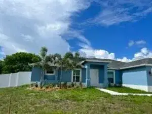 2352 SW Plum Court, Port St. Lucie FL 34953 photo 3