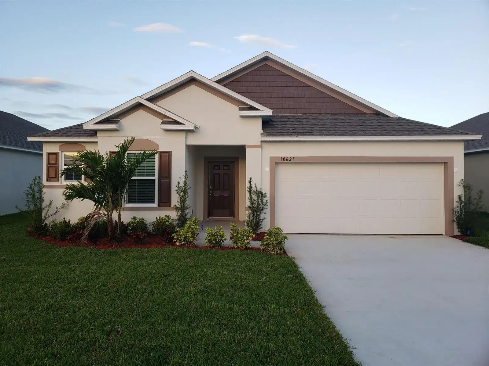 10621 SW Vasari Way, Port St. Lucie FL 34987 photo 2