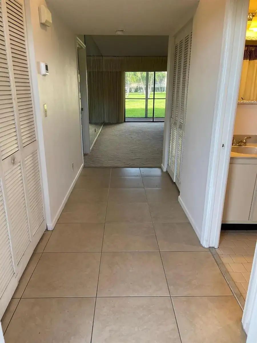 5981 Vía Vermilya # 106, Lake Worth FL 33462 photo 3