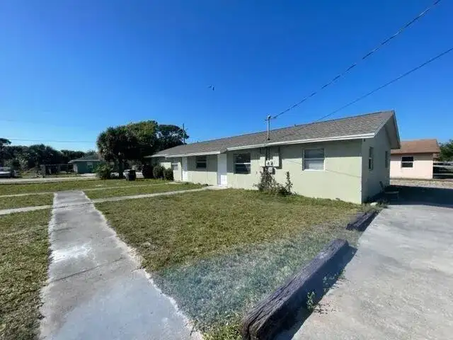 1205 Ave K # B, Fort Pierce FL 34950 photo 2
