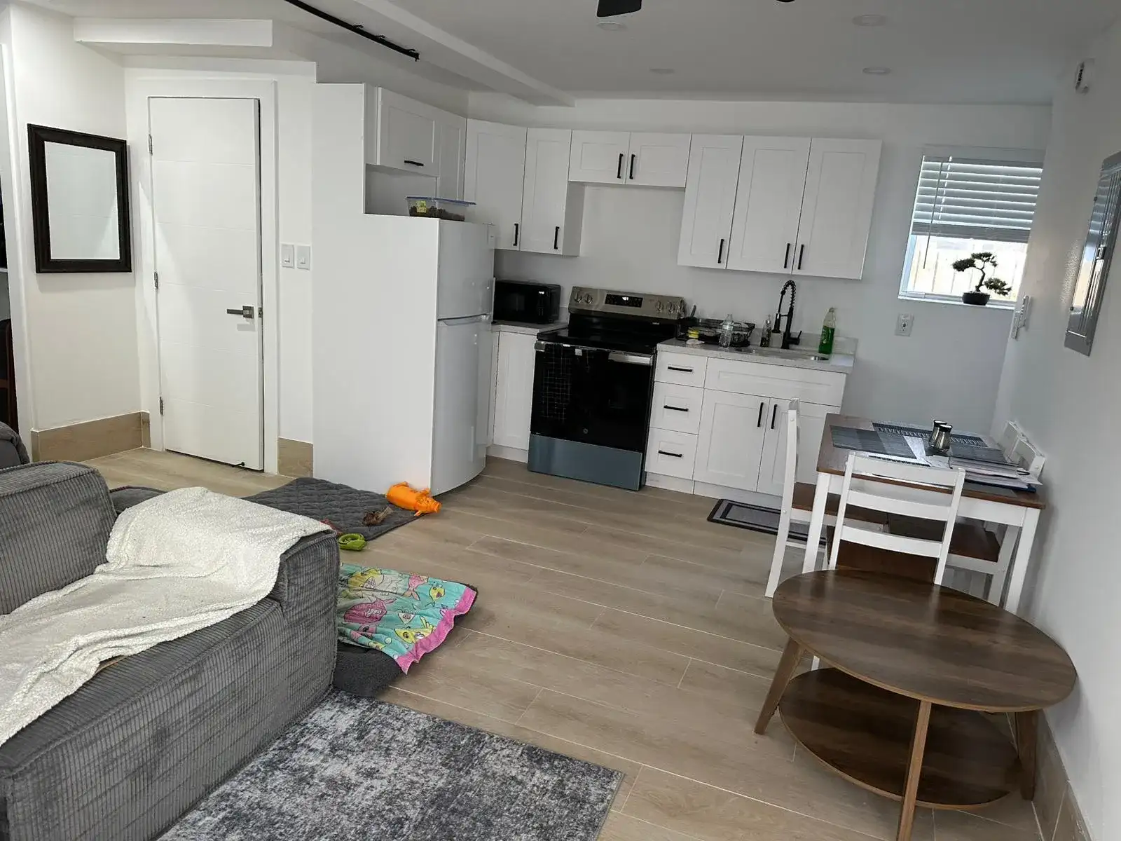 817 Tyler Street # 1, Hollywood FL 33019 photo 4