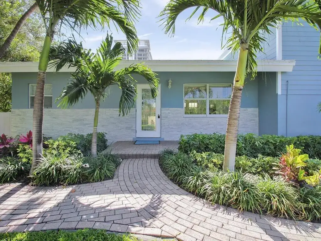 1310 Manor Drive, Singer Island FL 33404 photo 2