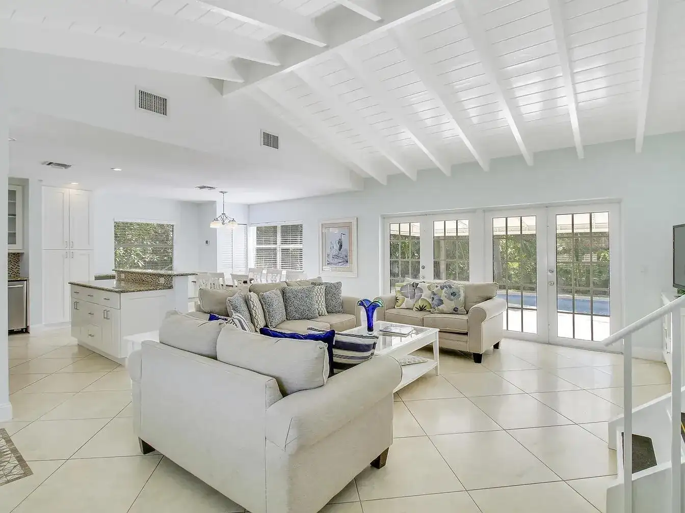 1310 Manor Drive, Singer Island FL 33404 photo 3