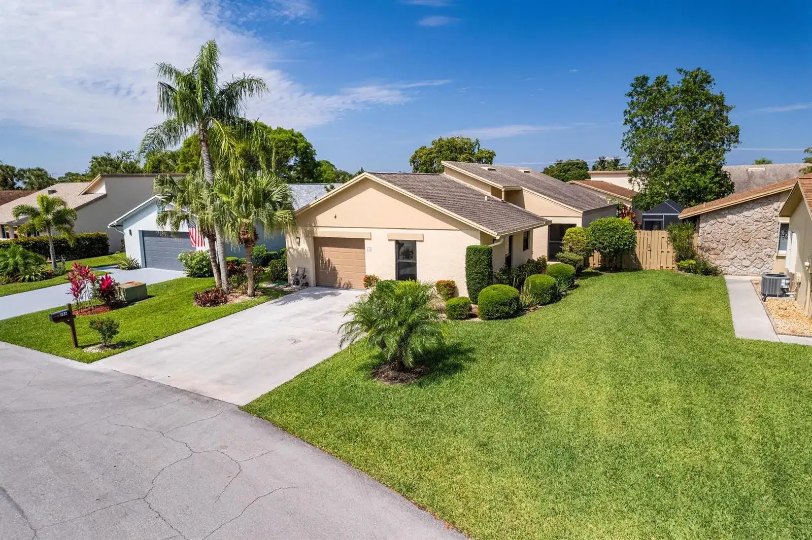 786 NW 31st Avenue, Delray Beach FL 33445 photo 2
