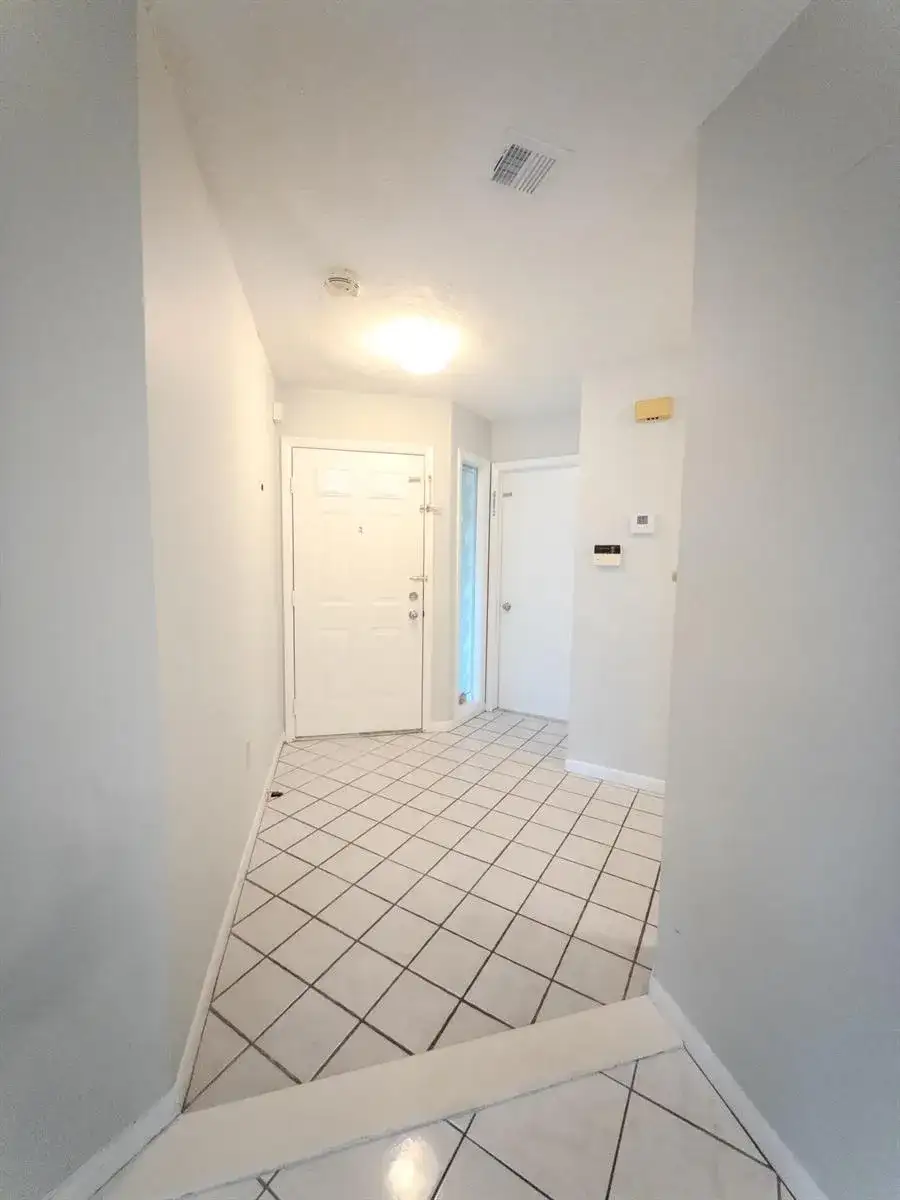 9867 NW 1st Court, Plantation FL 33324 photo 4