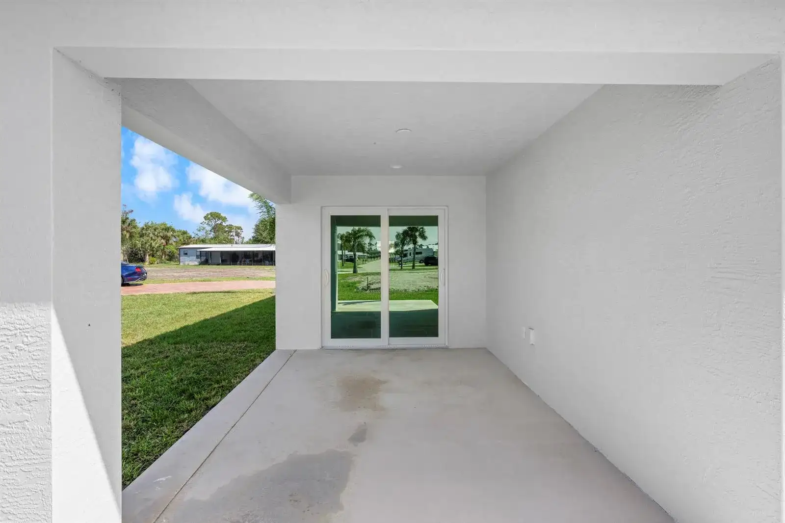 2 Las Casitas Court, Fort Pierce FL 34951 photo 2