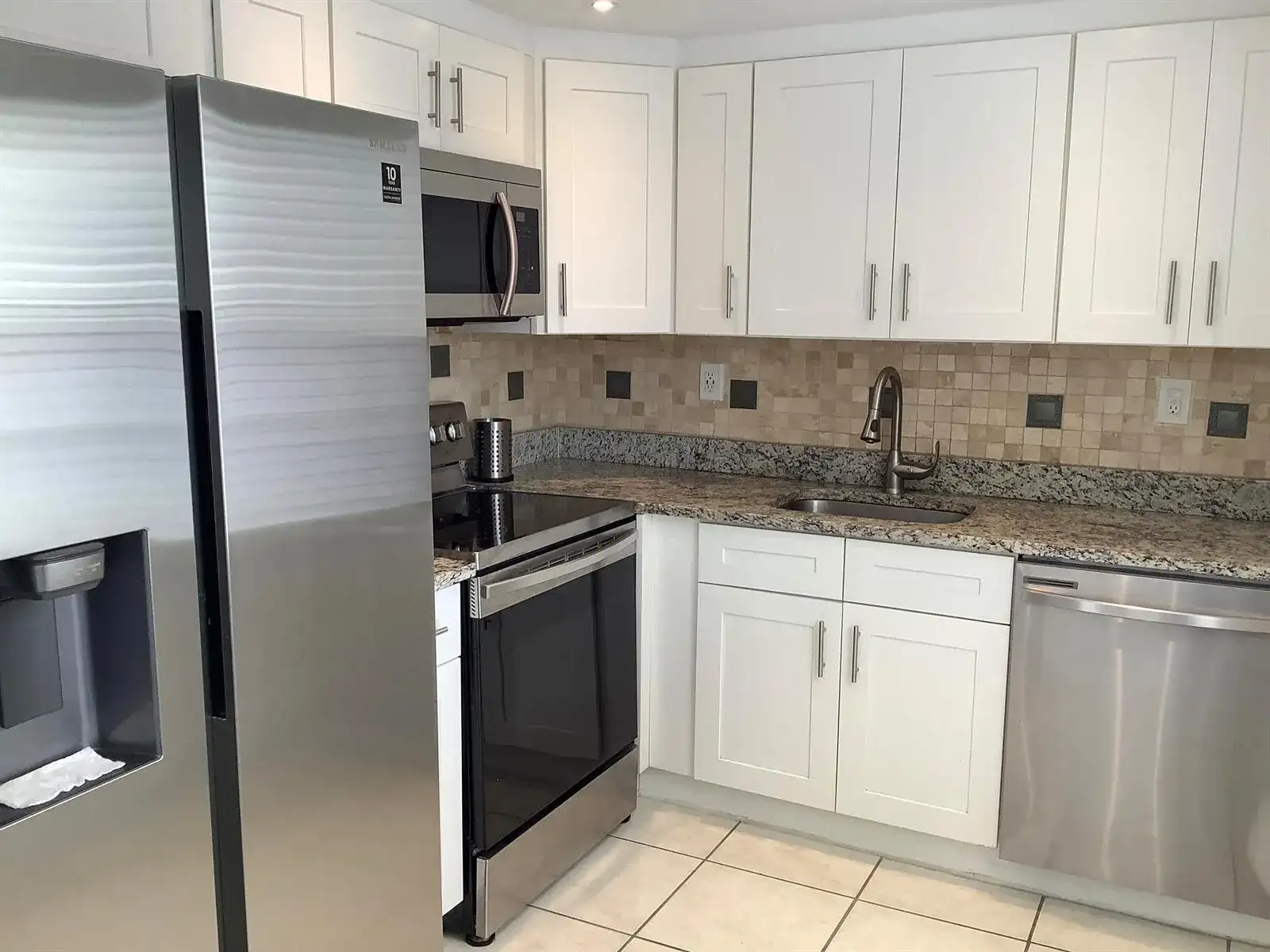 794 Normandy Q, Delray Beach FL 33484 photo 3