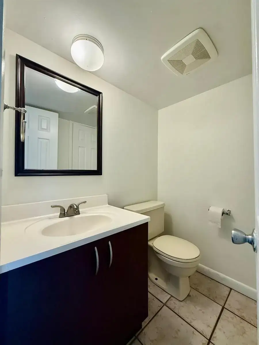 323 Gulfstream Road, Dania Beach FL 33004 photo 5
