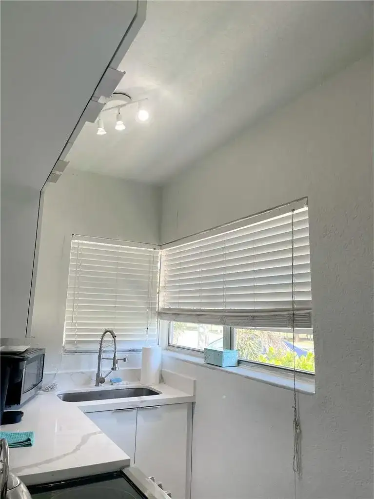 17 NE 9th Avenue # 2, Fort Lauderdale FL 33301 photo 3