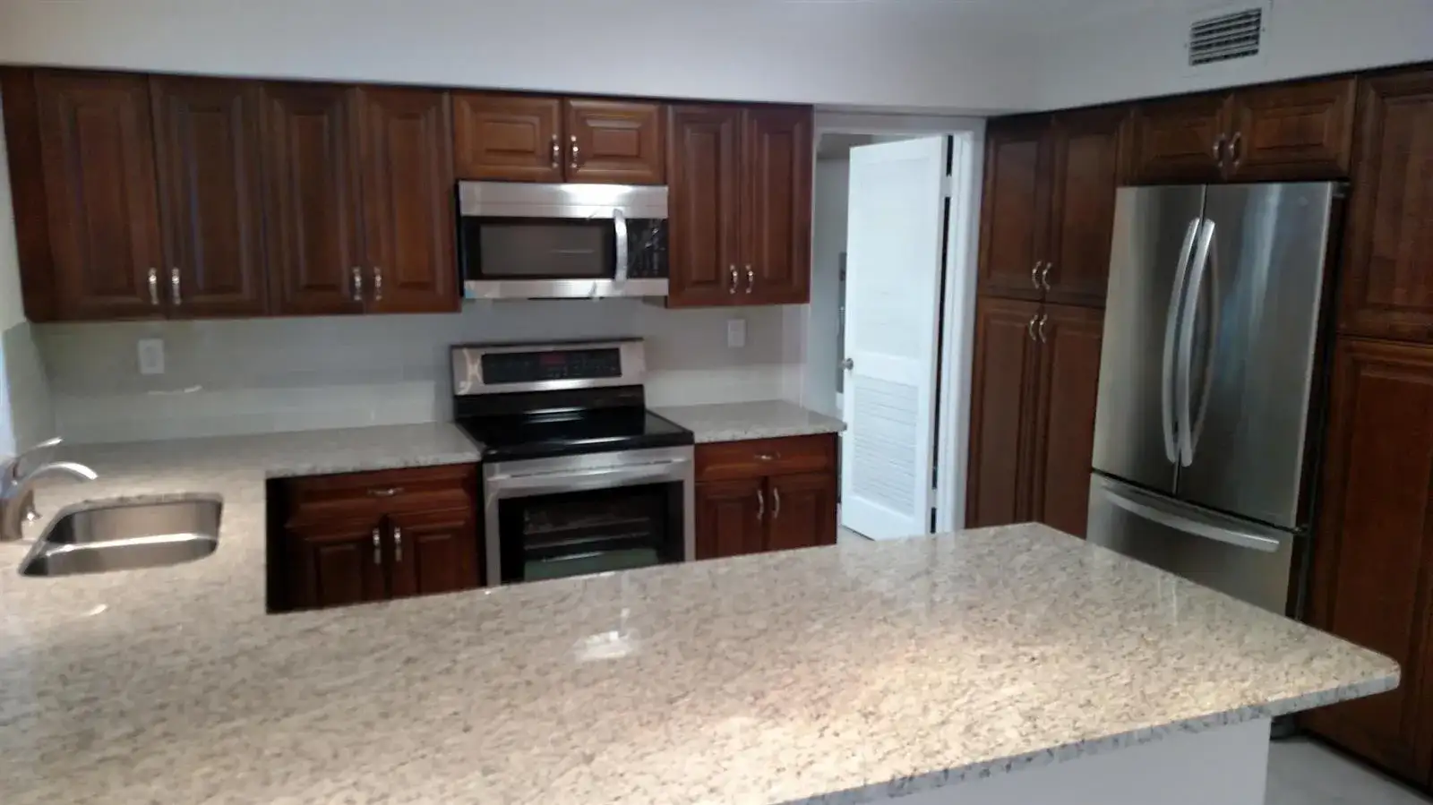 451 W Conference Drive, Boca Raton FL 33486 photo 3